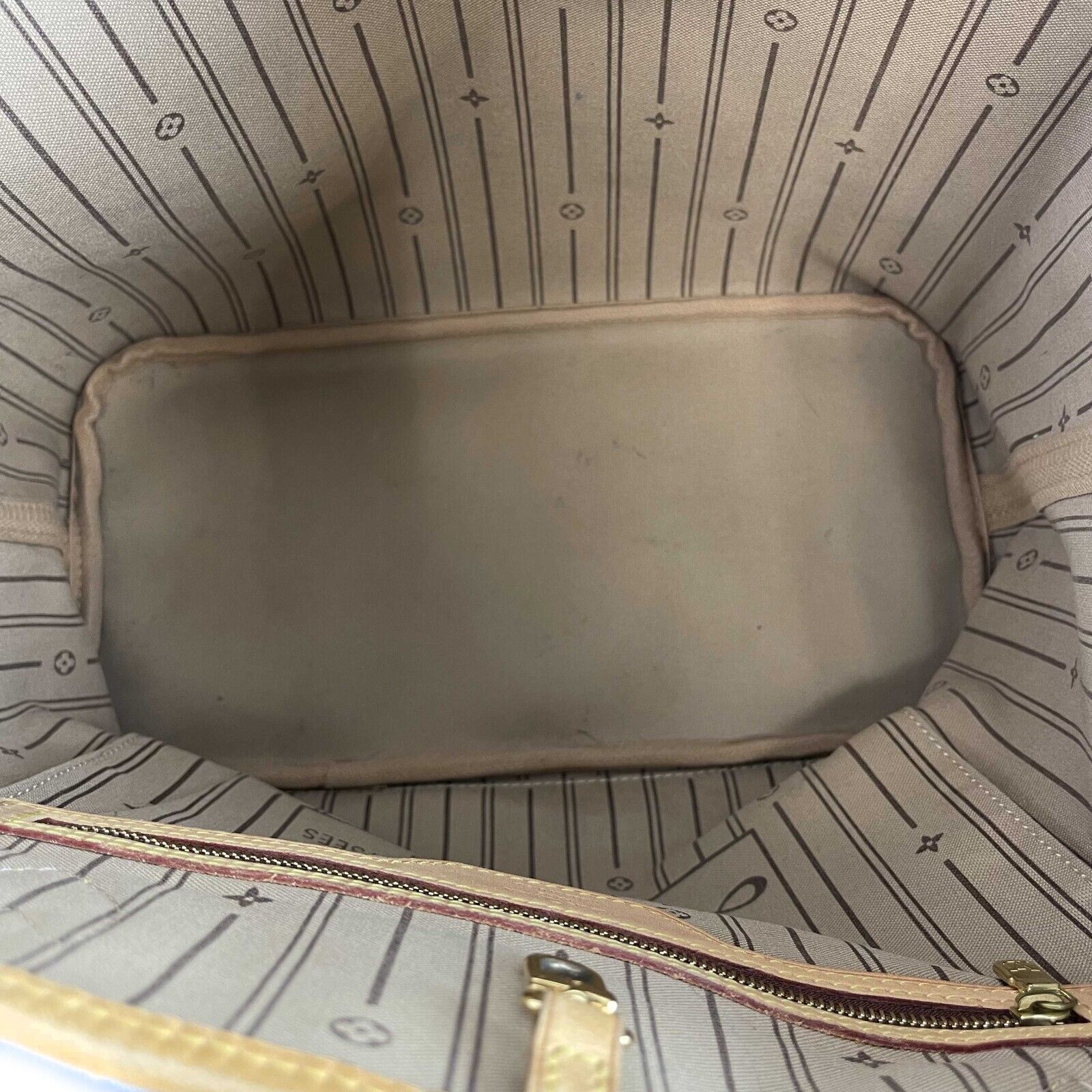 Louis Vuitton Neverfull MM Monogram Canvas Tote Bag - Stylish Designer Handbag for Women, Perfect for Work, Travel & Everyday Use