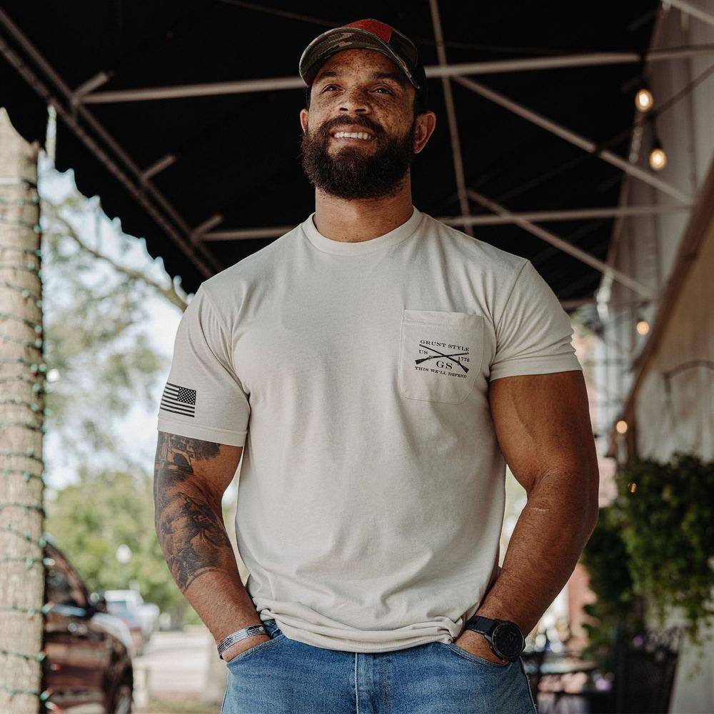 Men's Ammo Flag Pocket T-Shirt - Patriotic Military Style Casual Tee for Everyday Wear & Outdoor Activities