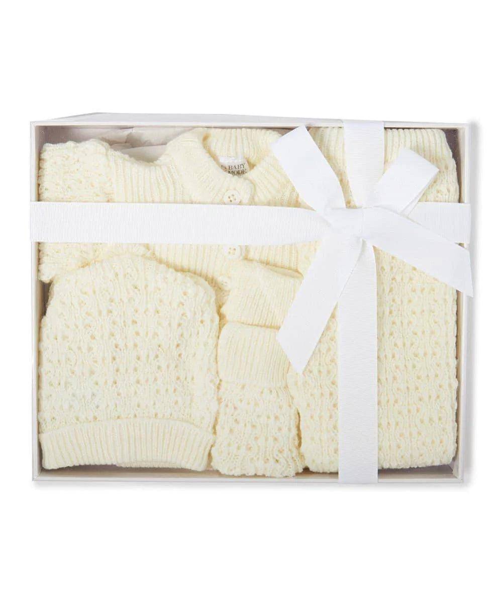 Soft 4-Piece Knit Baby Gift Set for Newborns - Perfect for Baby Showers, Christenings & Photo Shoots