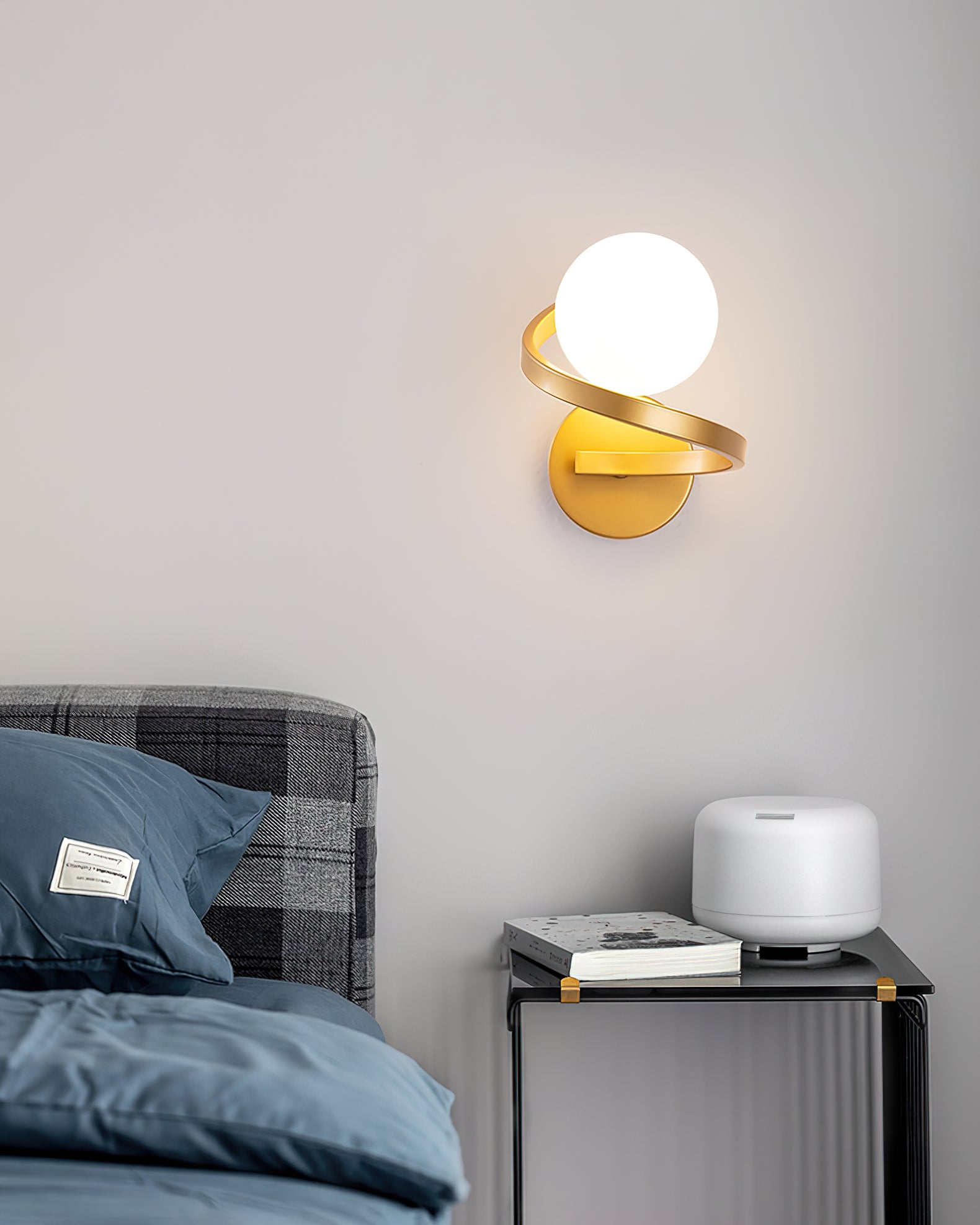 Modern Spiral Wall Light - Sleek LED Sconce for Bedroom, Living Room & Hallway - Energy Efficient Home Decor Lighting Fixture