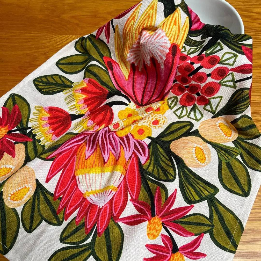Festive Proteas Tea Towel & Australian Wooden Coaster Gift Set - Perfect for Kitchen Decor, Housewarming Gifts & Holiday Present Ideas
