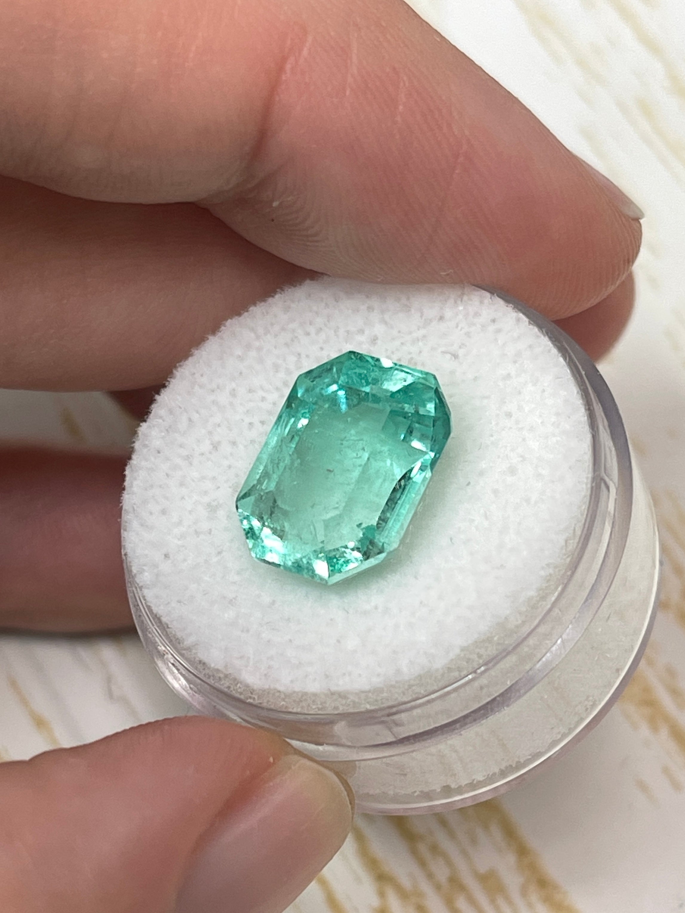 7.62 Carat 13x10mm Loose Colombian Emerald Gemstone - Emerald Cut for Jewelry Making, Engagement Rings & Luxury Gifts