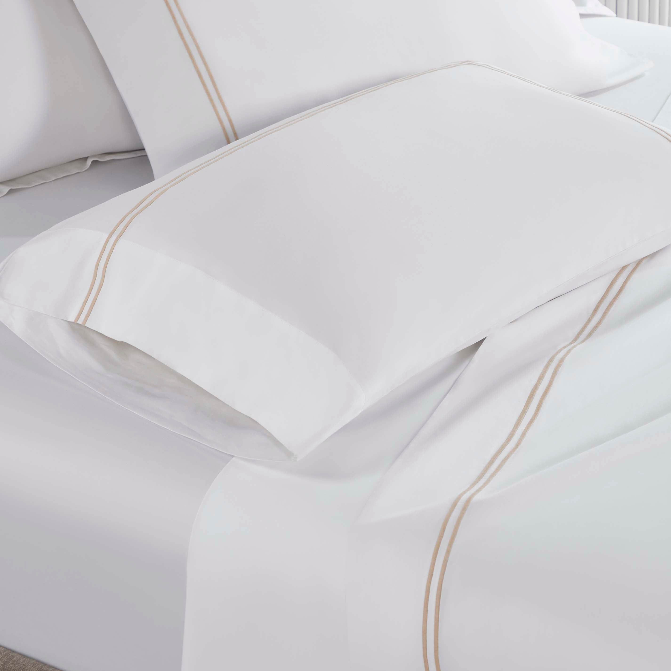 Spring Blooms Cotton 2-Line Embroidered Deep Pocket Bed Sheet Set - Queen Size 4-Piece Set with Pillowcases - Soft Breathable Bedding for Comfortable Sleep & Home Decor