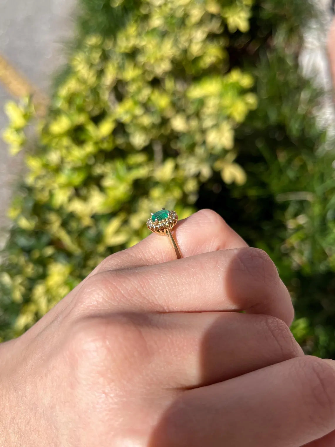 1.05 Carat Vivid Green Oval Emerald Halo Diamond Engagement Ring for Women - Elegant Wedding, Proposal & Anniversary Jewelry Gift