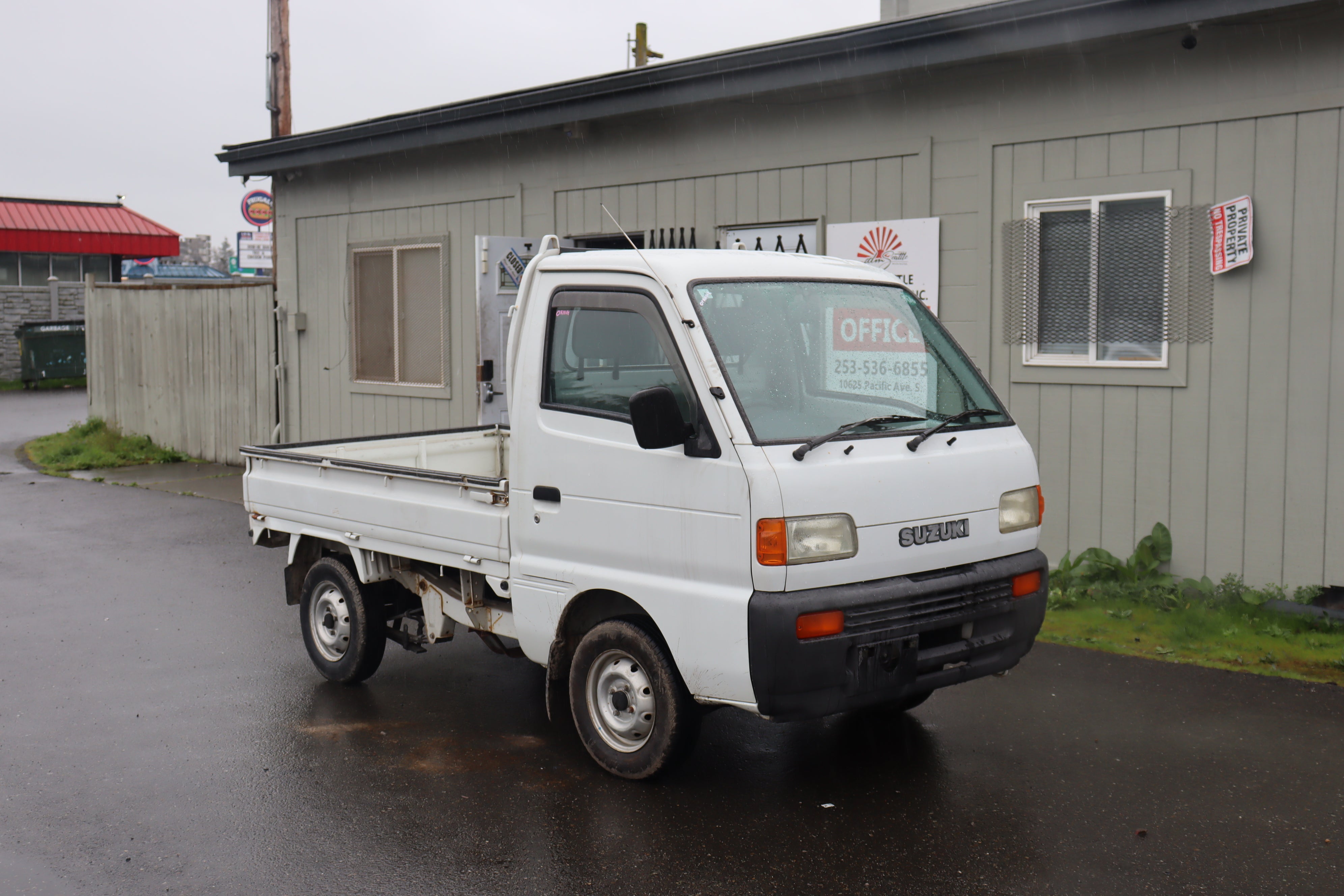 1996 Suzuki Carry Kei Truck JDM DD51T 4WD Low Mileage - Compact Mini Truck for Off-Road, Farm & Urban Delivery