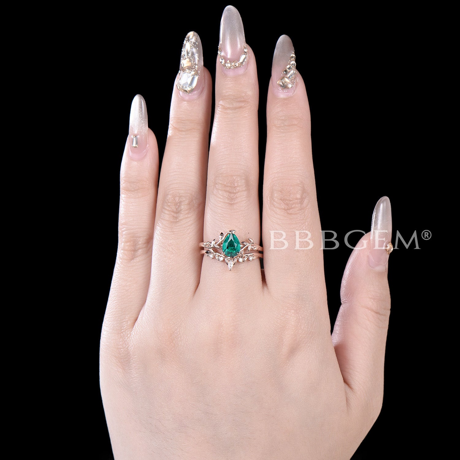Emerald Teardrop Engagement Ring Set - Vintage Branch Leaf Design for Women - Perfect for Weddings, Anniversaries & Romantic Gifts