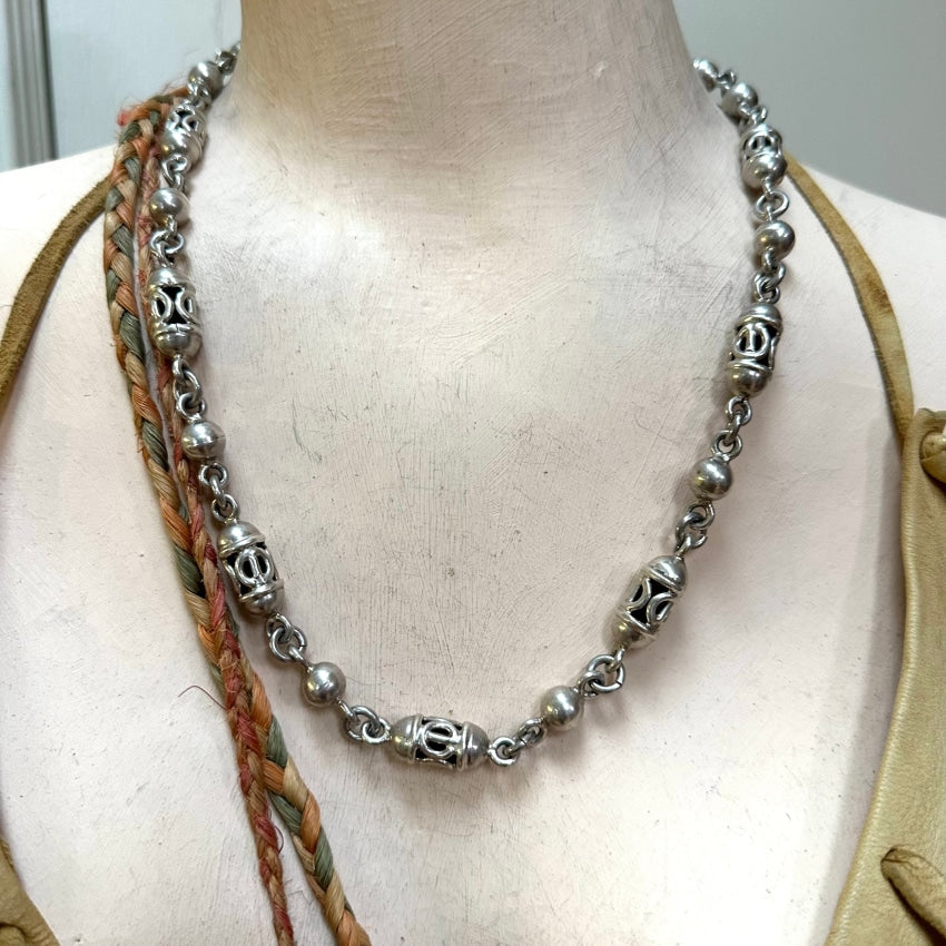 Vintage Mexican Sterling Silver Orb & Barrel Link Necklace – Handmade Jewelry for Women, Boho Chic Necklace, Perfect for Casual Wear & Special Occasions