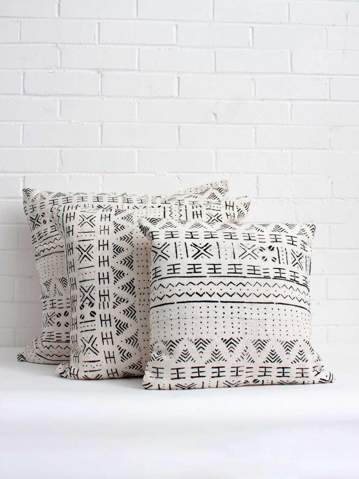 Handmade White Mudcloth Pillow Covers - Boho Chic Decorative Throw Pillows for Sofa, Bed & Home Decor - Perfect for Living Room, Bedroom & Bohemian Style Interiors