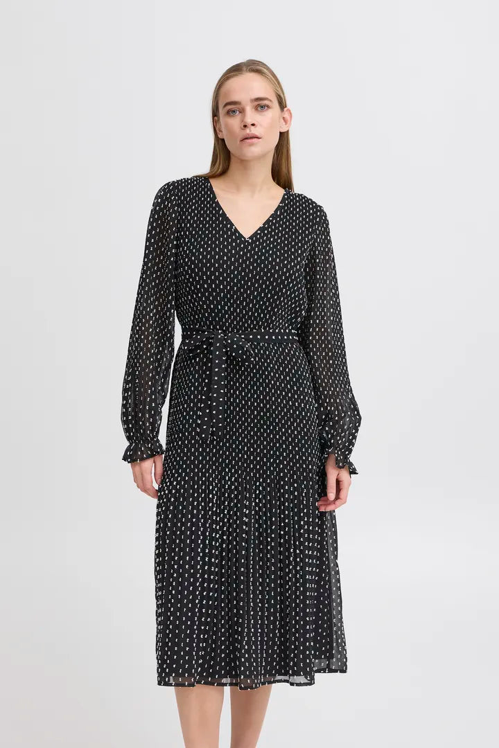 Stylish Nelly Dress in Black & White - Perfect for Casual Outings, Office Wear & Evening Events