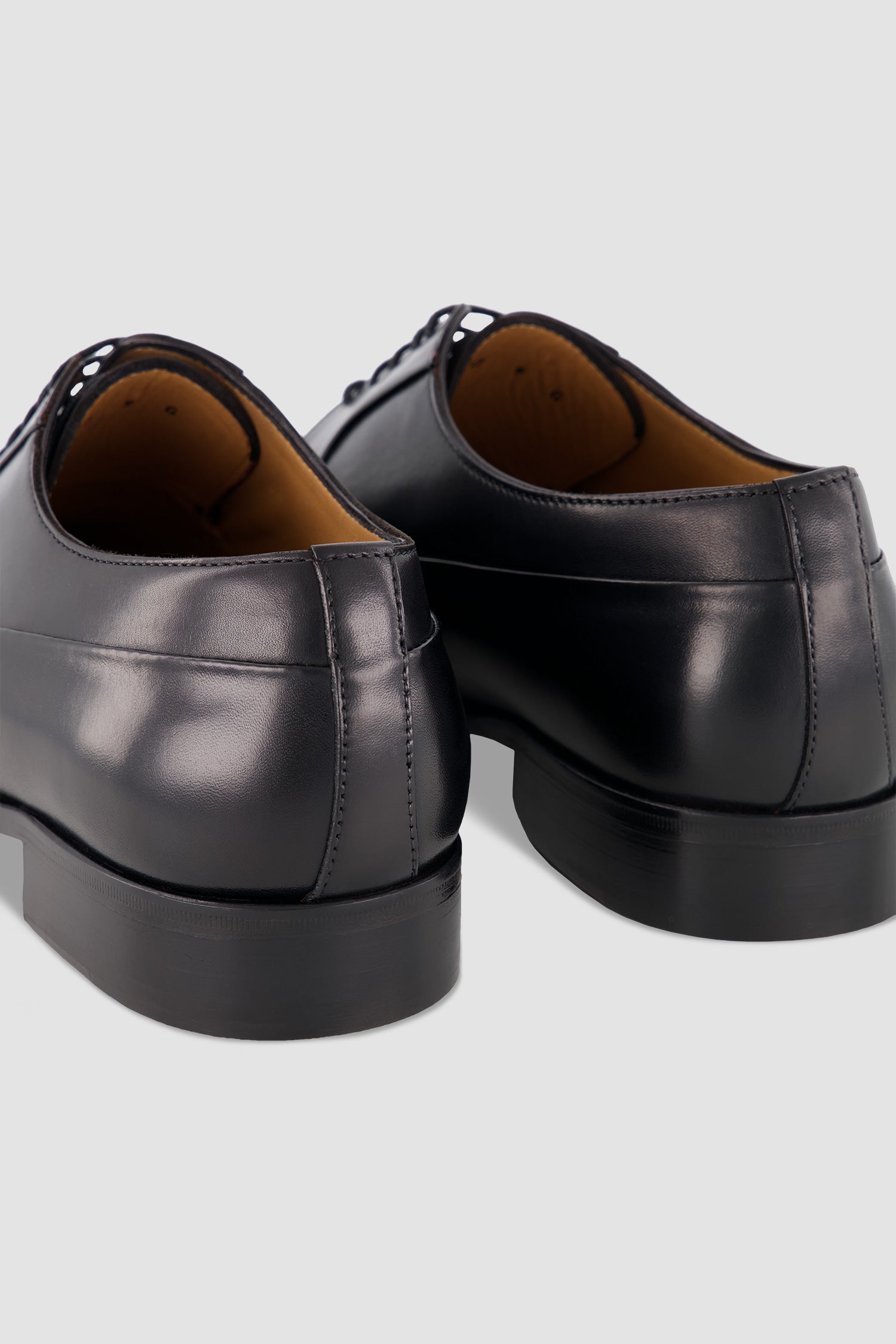 Testoni Black Sant'eulalia Derby Top Calf Leather Dress Shoes for Men - Perfect for Business, Formal Events & Office Wear