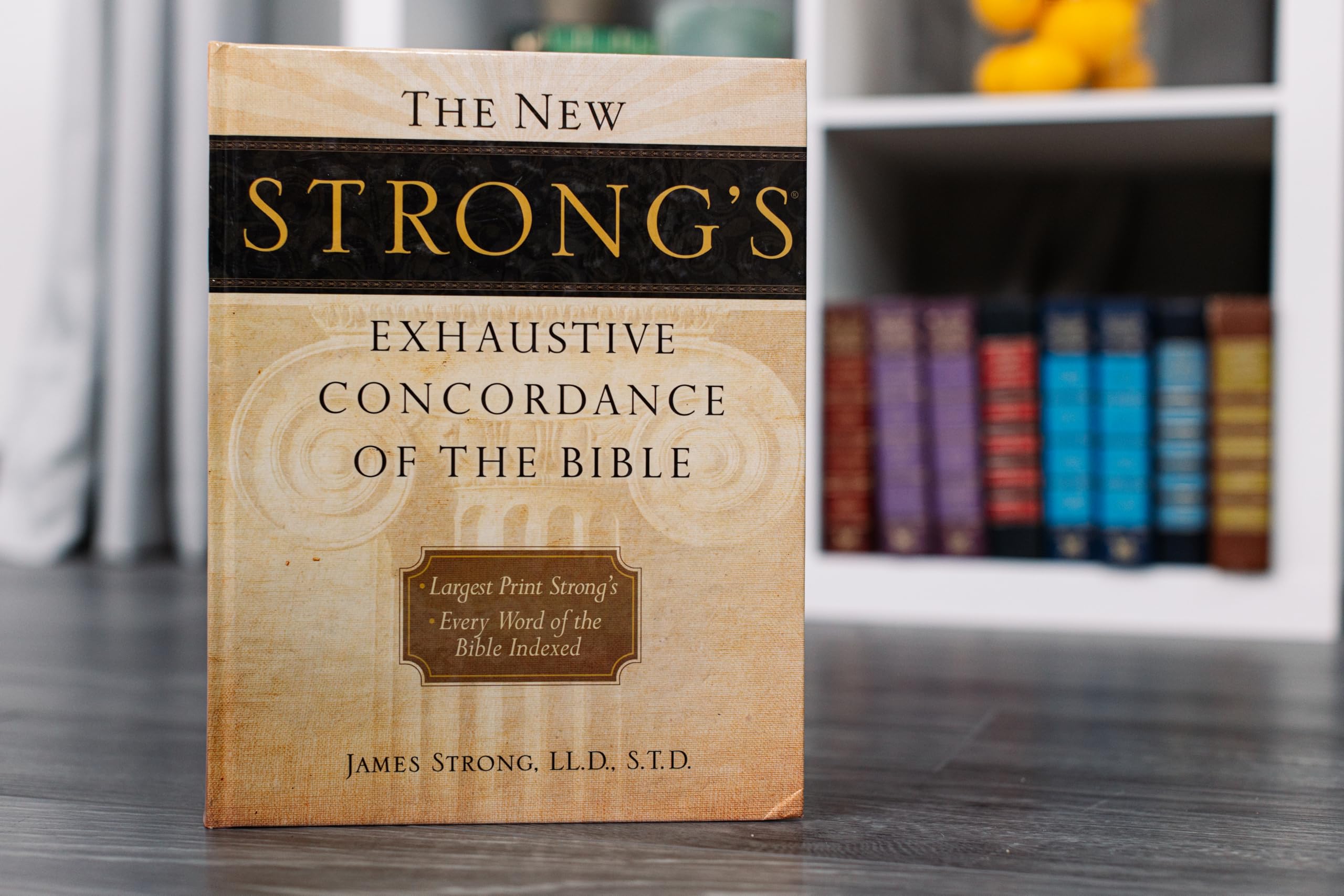 Strong's Exhaustive Concordance of the Bible - Large Print Edition | Complete Word Index for Every Bible Verse | Perfect for Bible Study, Sermon Preparation & Christian Research