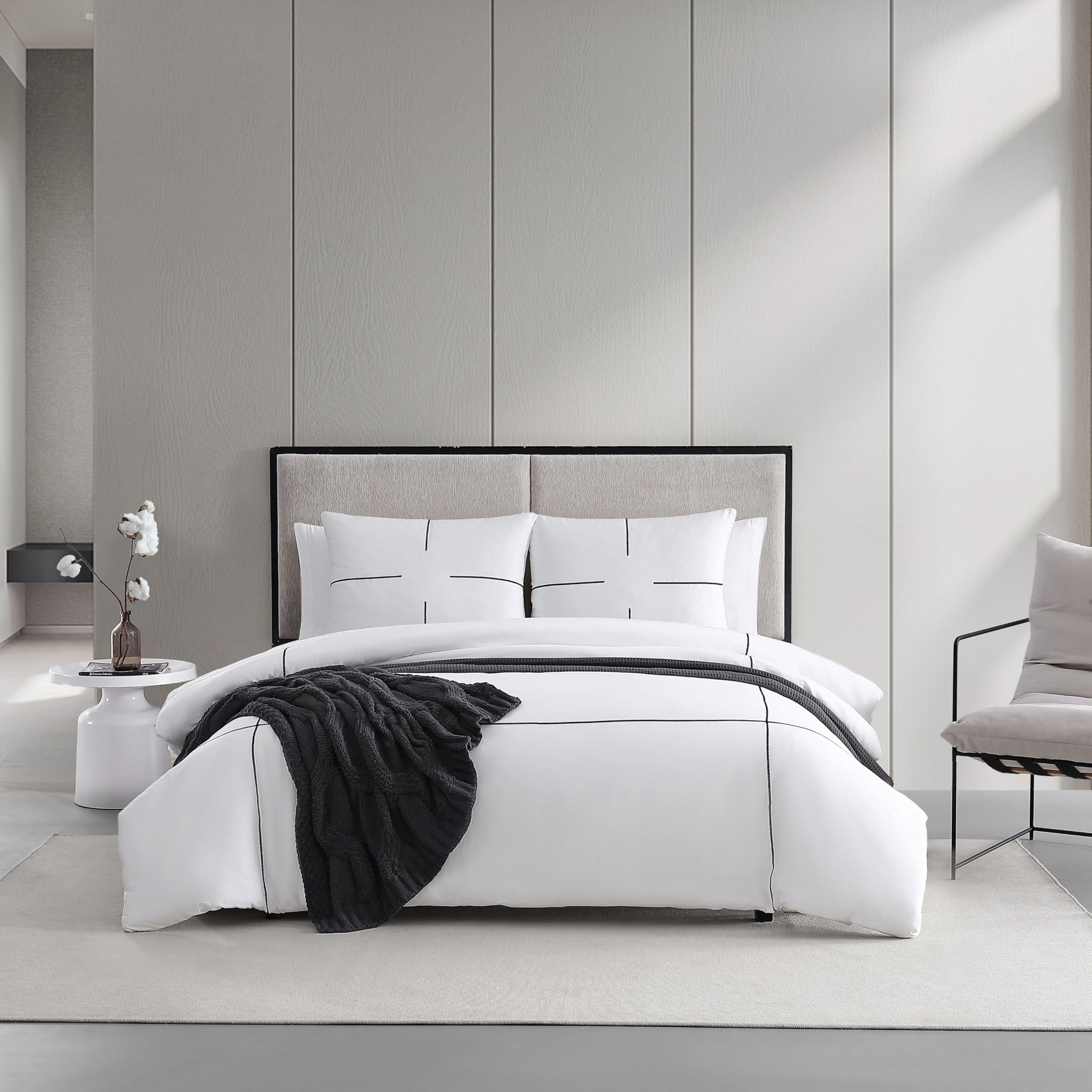 Vera Wang King Duvet Cover Set - Luxury 100% Cotton Sateen Bedding with Matching Shams | Ultra Soft & Breathable King Size Bedding Set (Zig Zag White) for Hotel Style Bedroom, Wedding Registry & Guest Room Decor