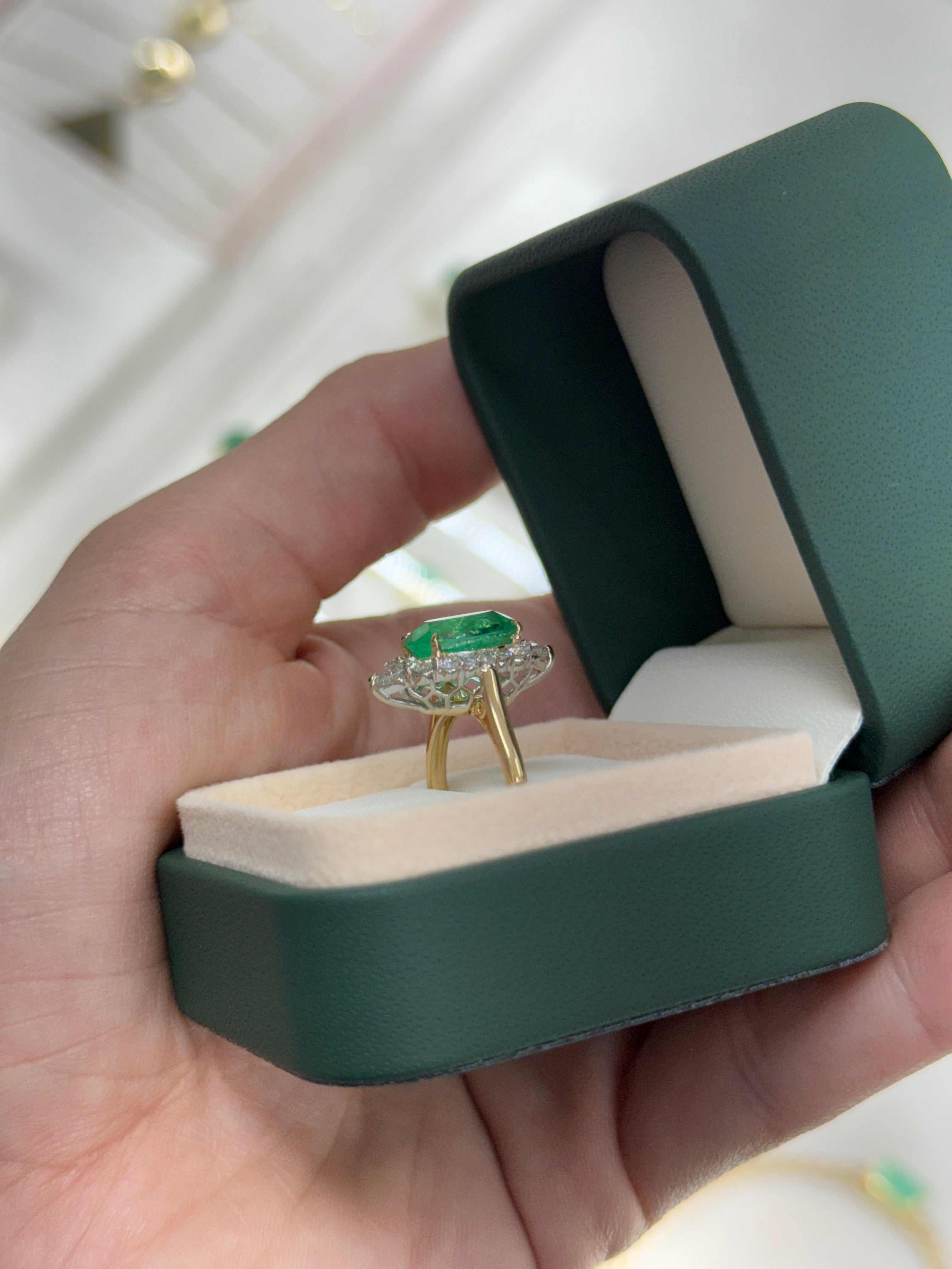 4.55tcw 18K Gold Natural Oval Emerald & Diamond Halo Engagement Ring for Women - Elegant Wedding, Proposal, Anniversary Gift Idea