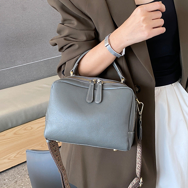 Stylish & Functional Leather Handbag for Women - Durable Crossbody Purse with Multiple Pockets - Perfect for Work, Travel & Everyday Use