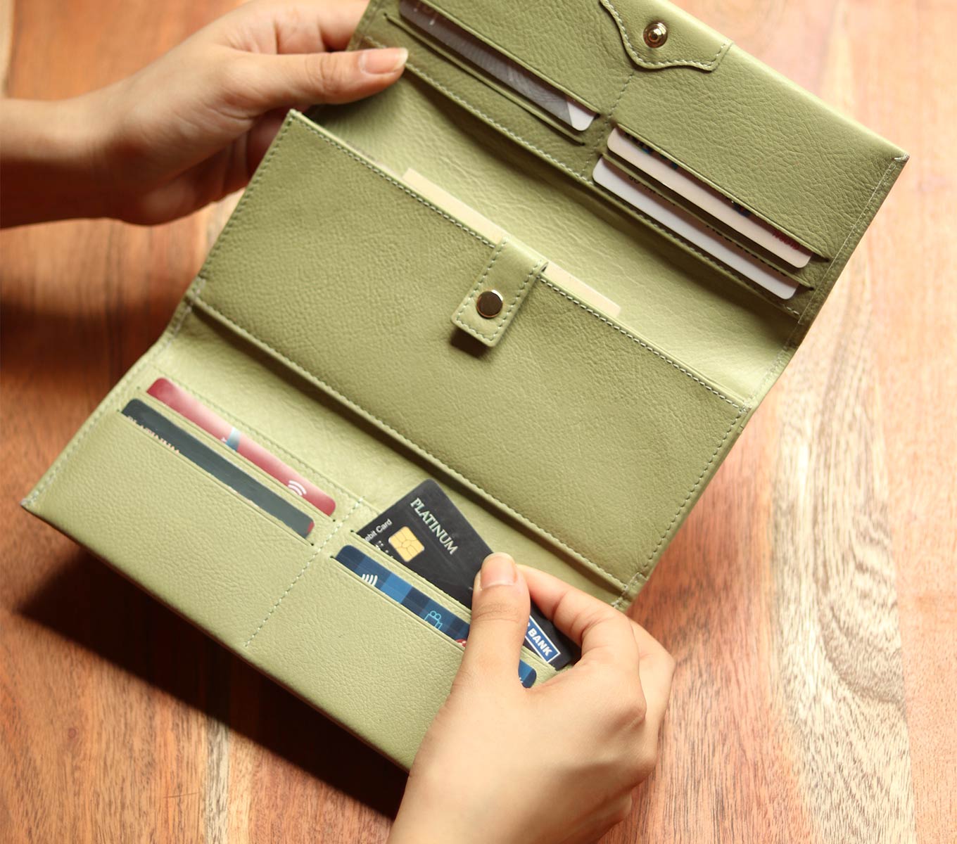 Affordable Slim Wallet for Men & Women - RFID Blocking Minimalist Front Pocket Wallet - Perfect for Travel, Everyday Use & Gifts
