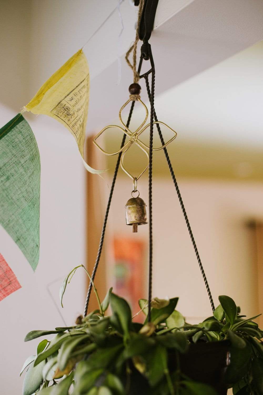 Beautiful Wind Chime with Melodic Bells - Perfect for Garden, Patio, and Home Decor
