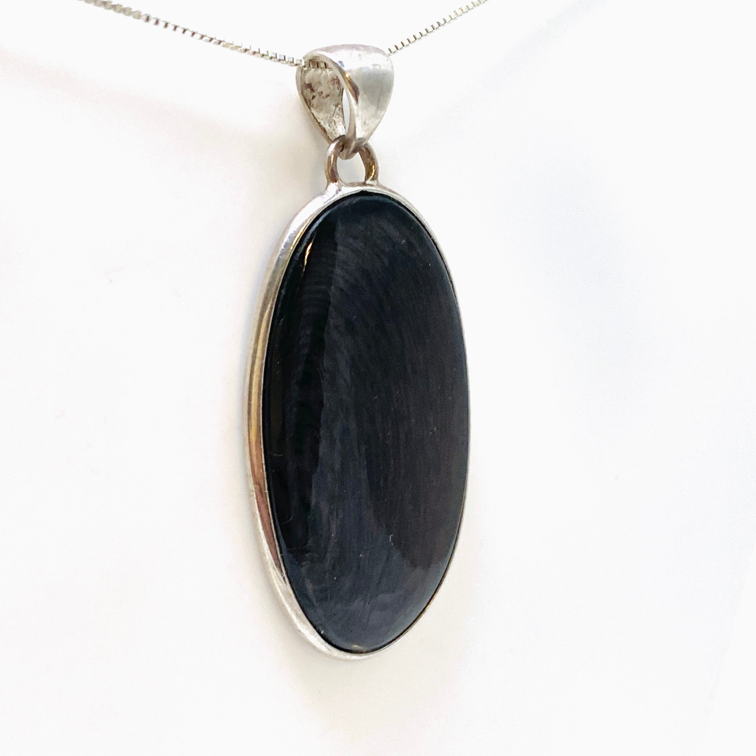 Hypersthene Oval Pendant Necklace KPGJ3062 - Elegant Healing Stone Jewelry for Women, Perfect for Meditation, Energy Balancing & Spiritual Gifts