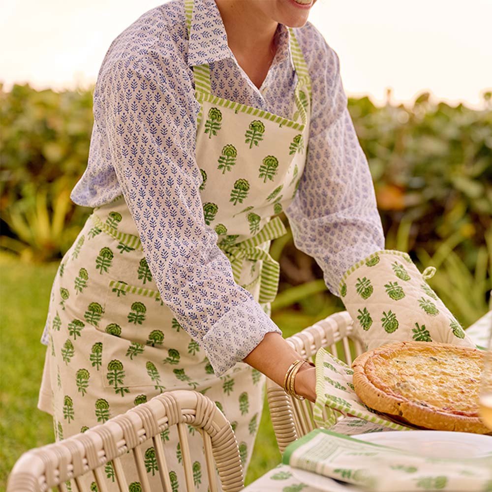 Premium Chardonnay Apron - Adjustable Bib Apron for Cooking, Baking & Wine Tasting - Perfect for Chefs, Home Cooks & Wine Enthusiasts