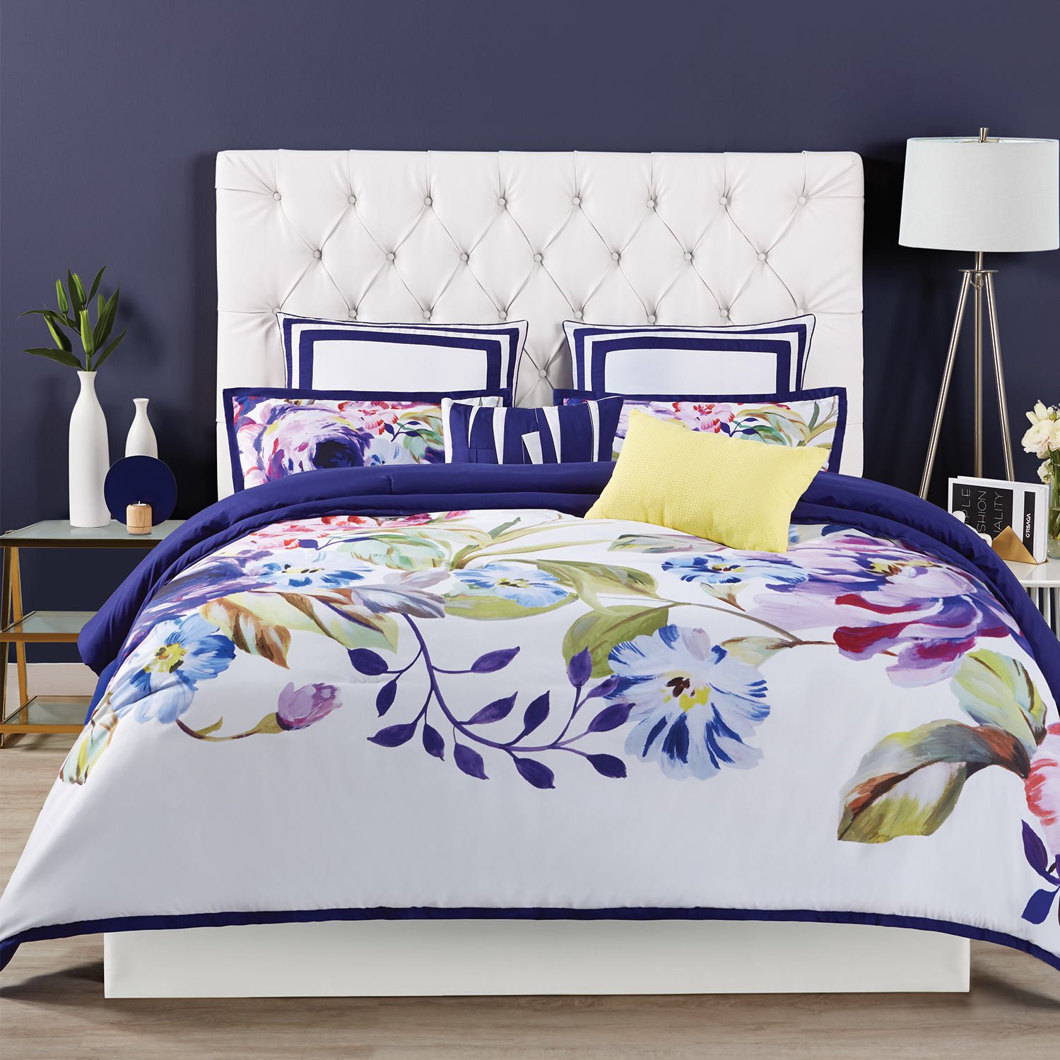 Christian Siriano King Size Comforter Set - Garden Bloom Floral Design, Luxury Bedding for Master Bedroom, Soft & Breathable for All Seasons