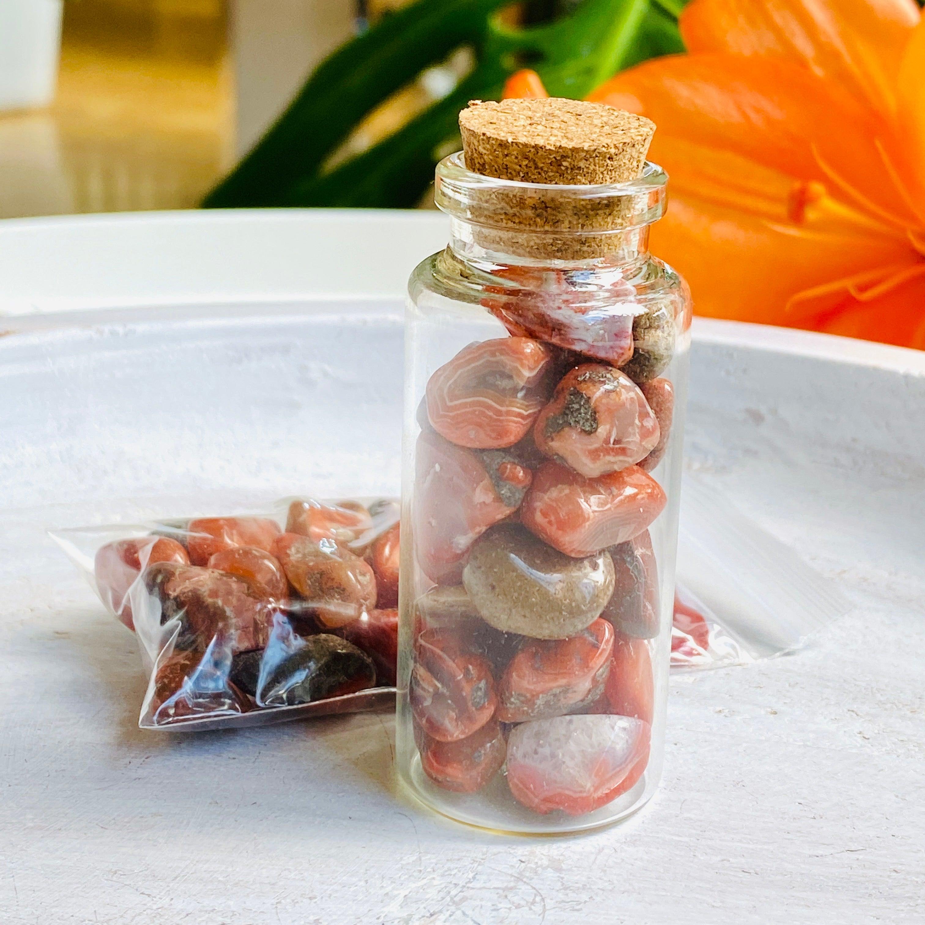 50g Mini Tumbled Red Agate Stones - Natural Healing Chips for Jewelry Making, Crystal Grids & Meditation - Perfect for DIY Crafts, Home Decor & Spiritual Practices
