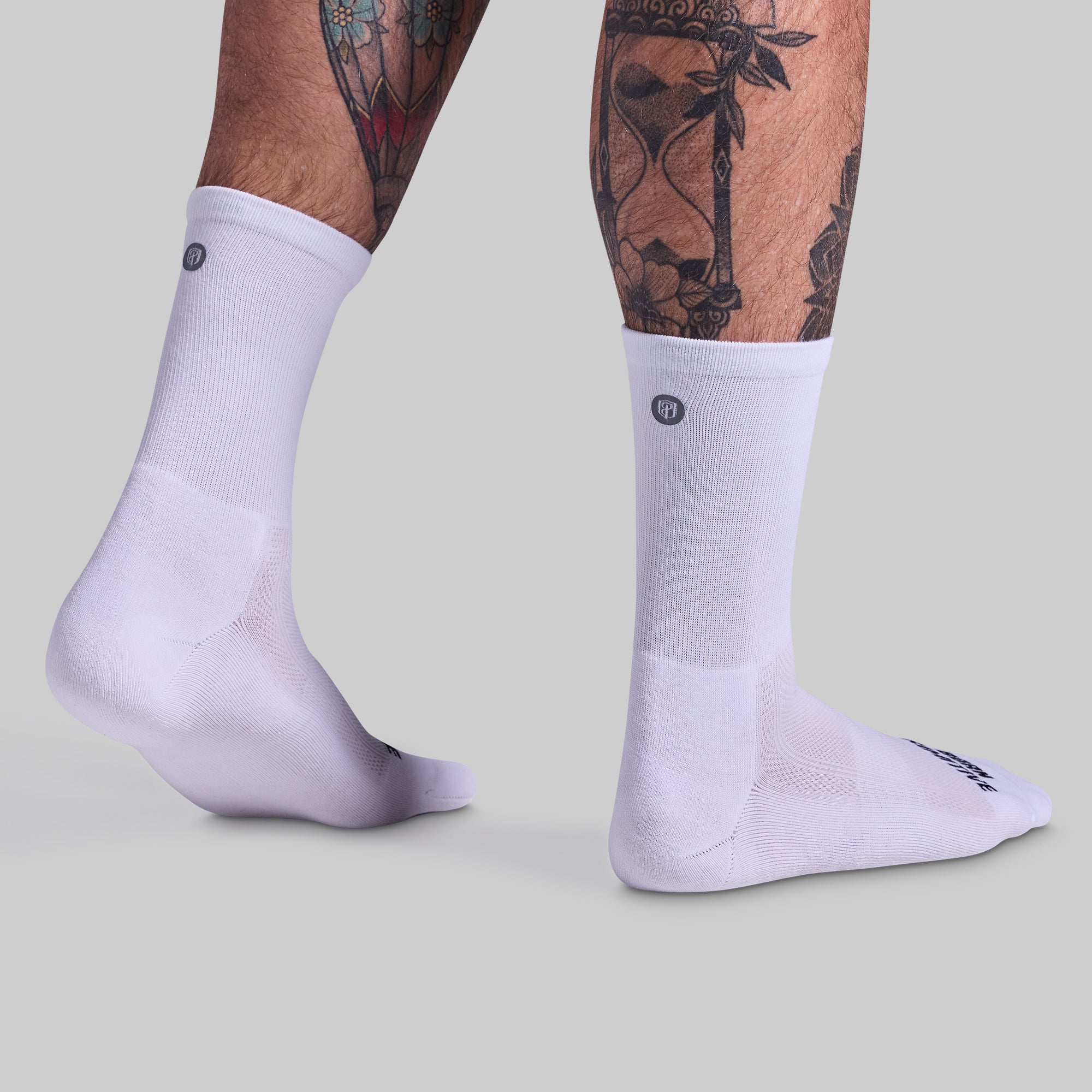 High-Performance Crew Socks 2-Pack - Moisture-Wicking Athletic Socks for Men & Women (Black/White) - Ideal for Running, Gym Workouts & Everyday Comfort