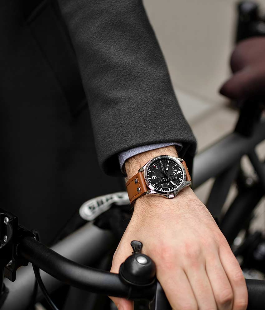 Aeronaut 3916 43mm Quartz Aviator Watch for Men - Stylish Pilot Chronograph for Aviation Enthusiasts & Everyday Wear