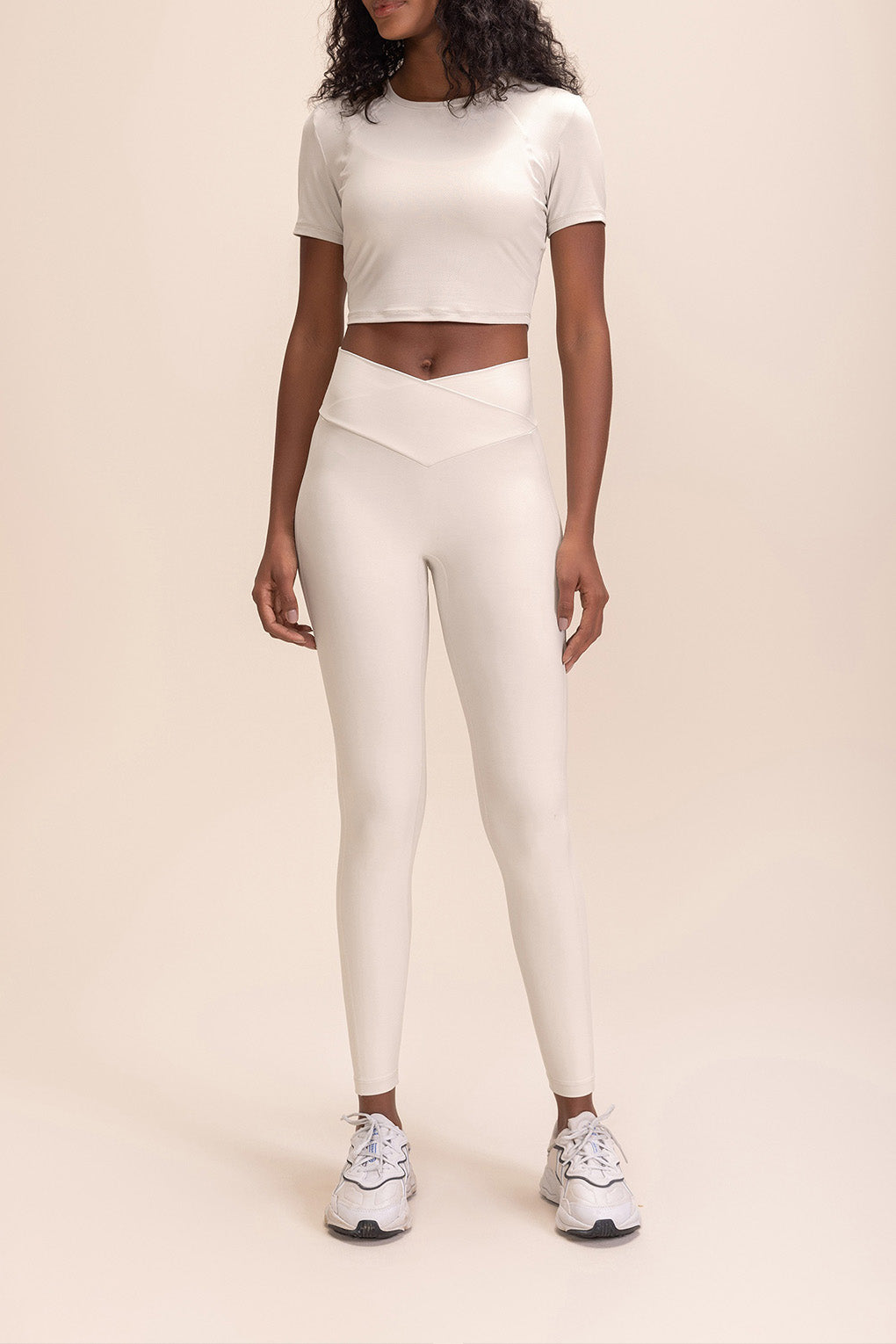 Trendy Women's Crop Skin T-Shirt - Soft & Stretchy Casual Tee for Summer Outfits, Gym, and Streetwear