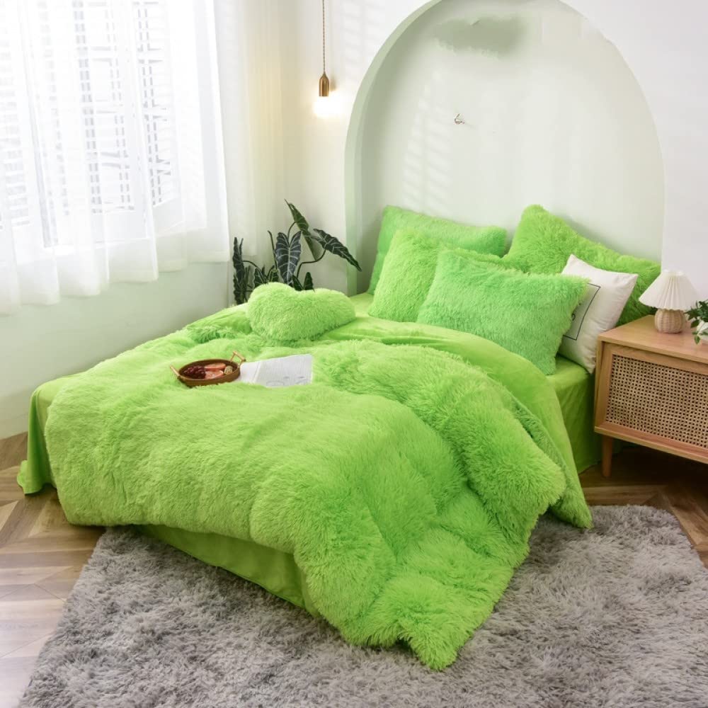Luxury Velvet Bedding Set - 4 Piece Plush Mink Quilt Cover with Pillowcases, Soft Coral Velvet Comforter for King Size Bed (240x220cm) - Perfect for Cozy Winter Nights & Elegant Bedroom Decor