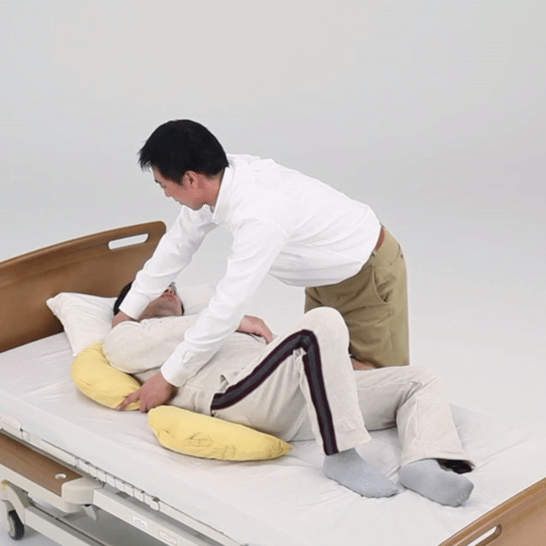 Premium Banana Turn Pillow for Side & Back Support - Orthopedic Positioning Cushion by Paramount Bed Japan - Ideal for Pregnancy, Nursing, Post-Surgery & Comfort Sleep