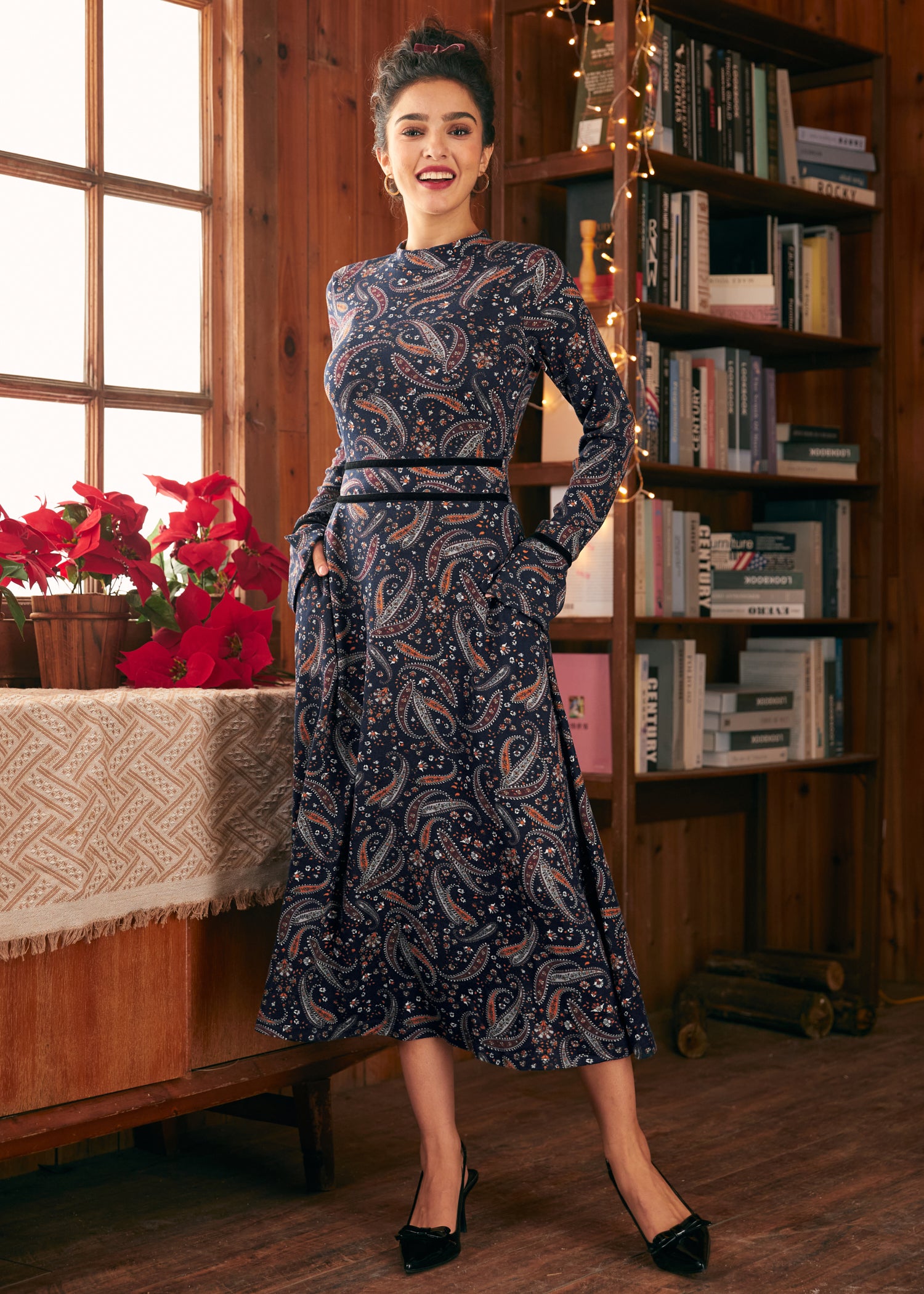 Bohemian Garden Party Tapestry Maxi Dress for Women - Floral Print Summer Beach Dress for Outdoor Weddings, Music Festivals & Vacations