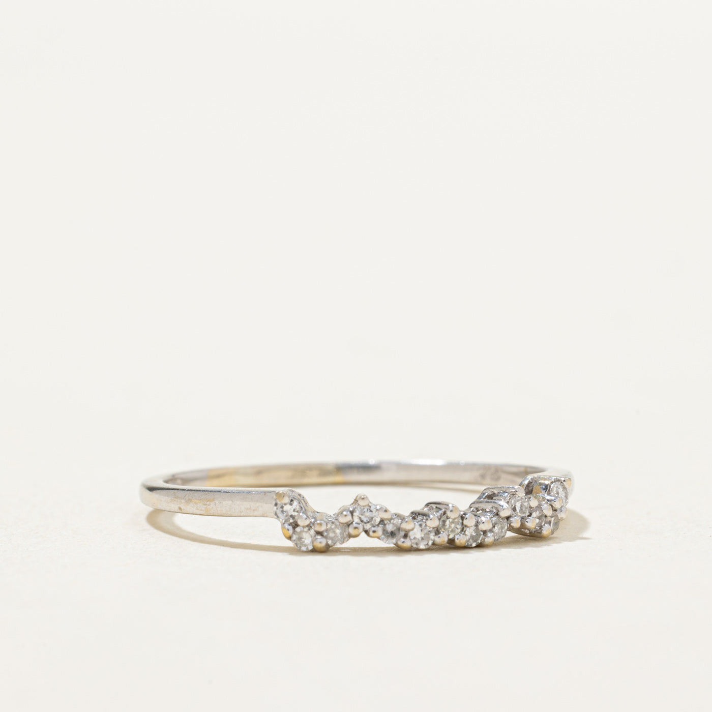 18K White Gold Diamond Contour Ring - 0.075ctw Total Weight - Size 8 - Perfect for Engagement, Anniversary & Special Occasion Gifts