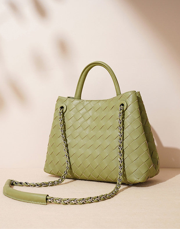 Stylish Woven Leather Crossbody Chain Bag for Women - Trendy Handbag Purse with Adjustable Strap - Perfect for Parties, Dating & Daily Use