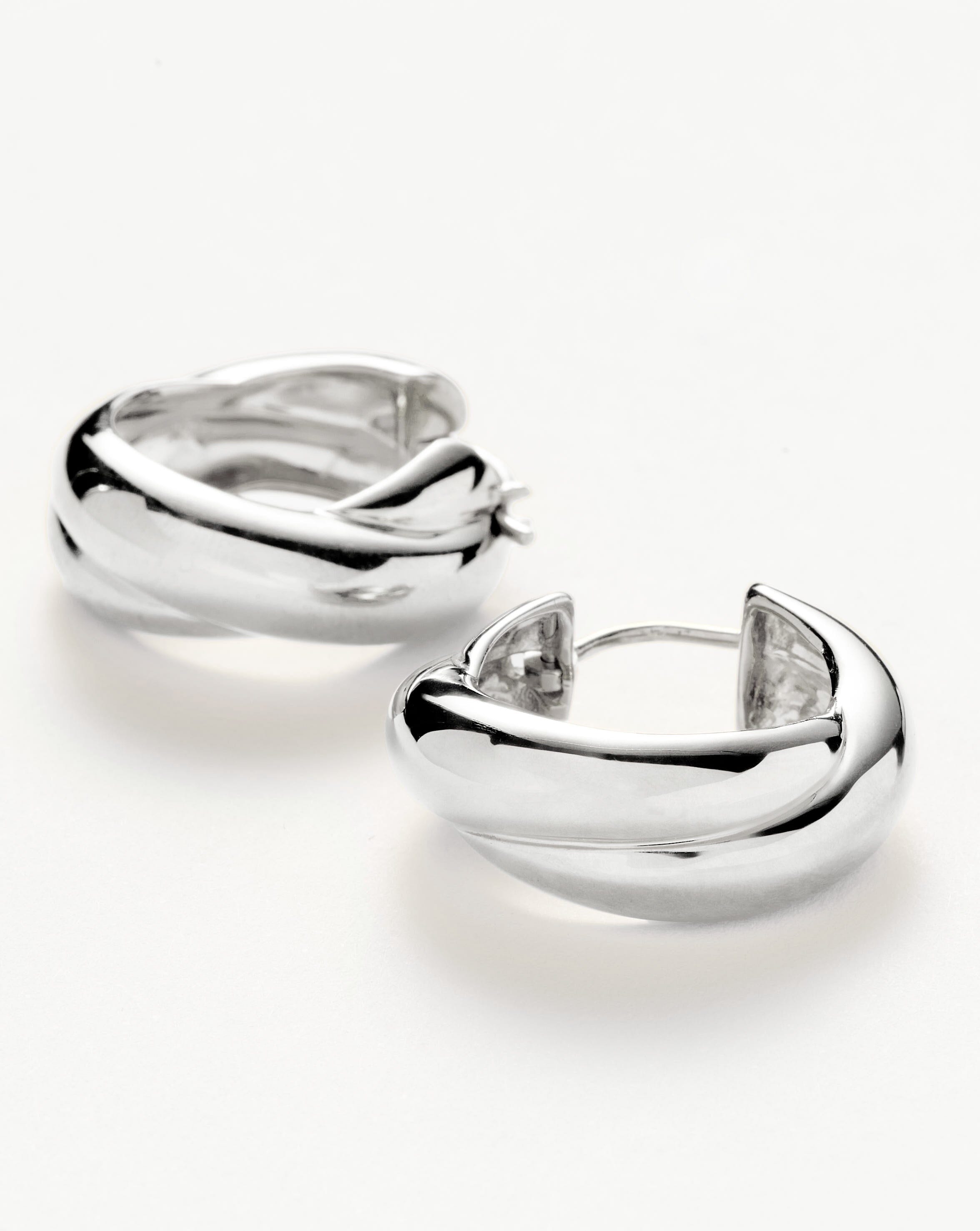 Lucy Williams Chunky Medium Entwine Hoop Earrings - Silver Plated Dangle Earrings for Women | Trendy Boho Jewelry for Everyday Wear & Special Occasions