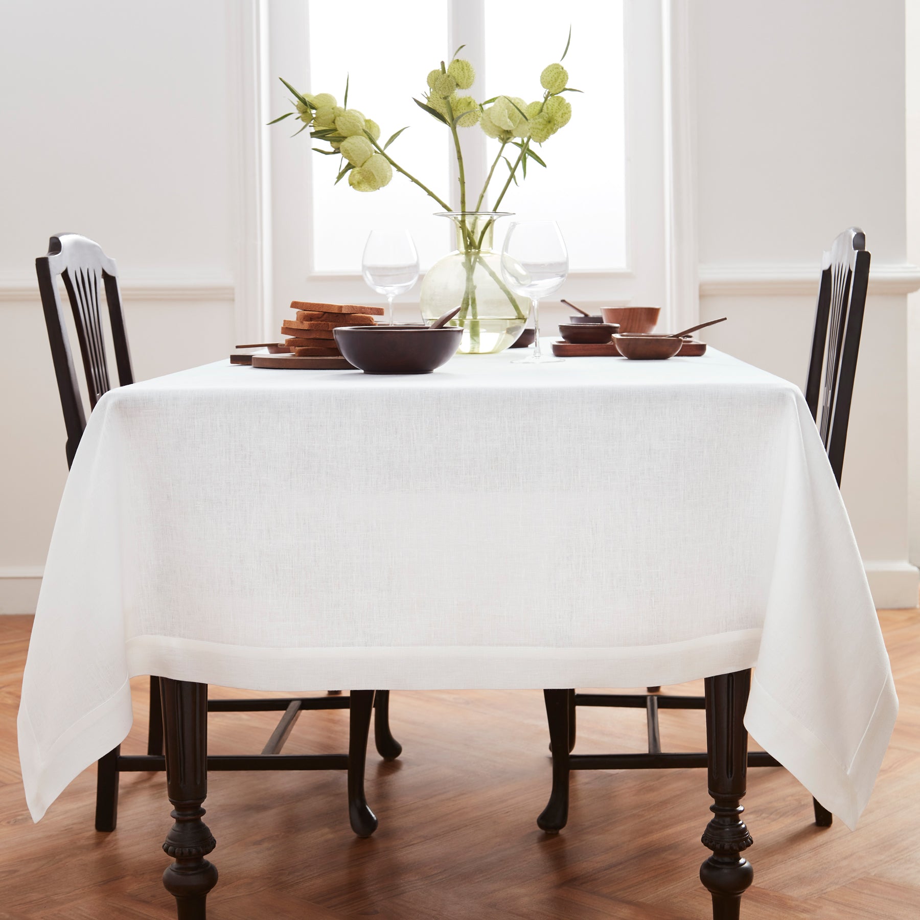 Premium Diana Medium Weight Tablecloth - Elegant & Durable for Dining, Parties, and Special Events - Perfect for Home, Restaurants, and Catering