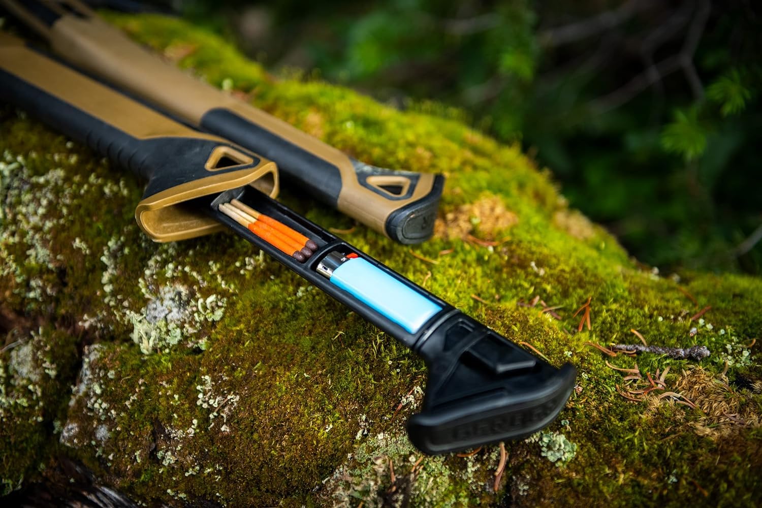 Gerber Gear Bushcraft Axe - Premium Camping & Survival Hatchet with Hammerhead - Waterproof Storage Hand Axe for Outdoor Adventures - Ideal for Camping, Hiking, and Wilderness Survival (Grey)