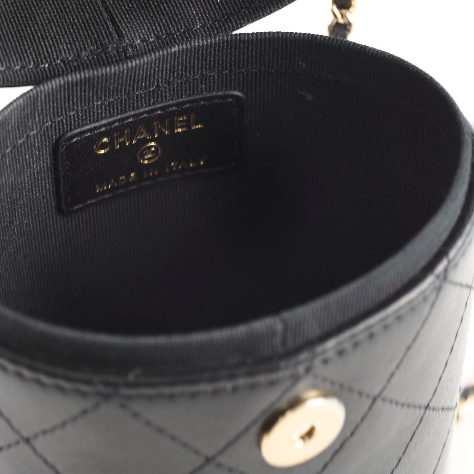 Chanel Round Vanity Case with Mirror 31 Series - Luxury Cosmetic Bag for Women | Perfect for Travel, Makeup Storage & Gift Giving