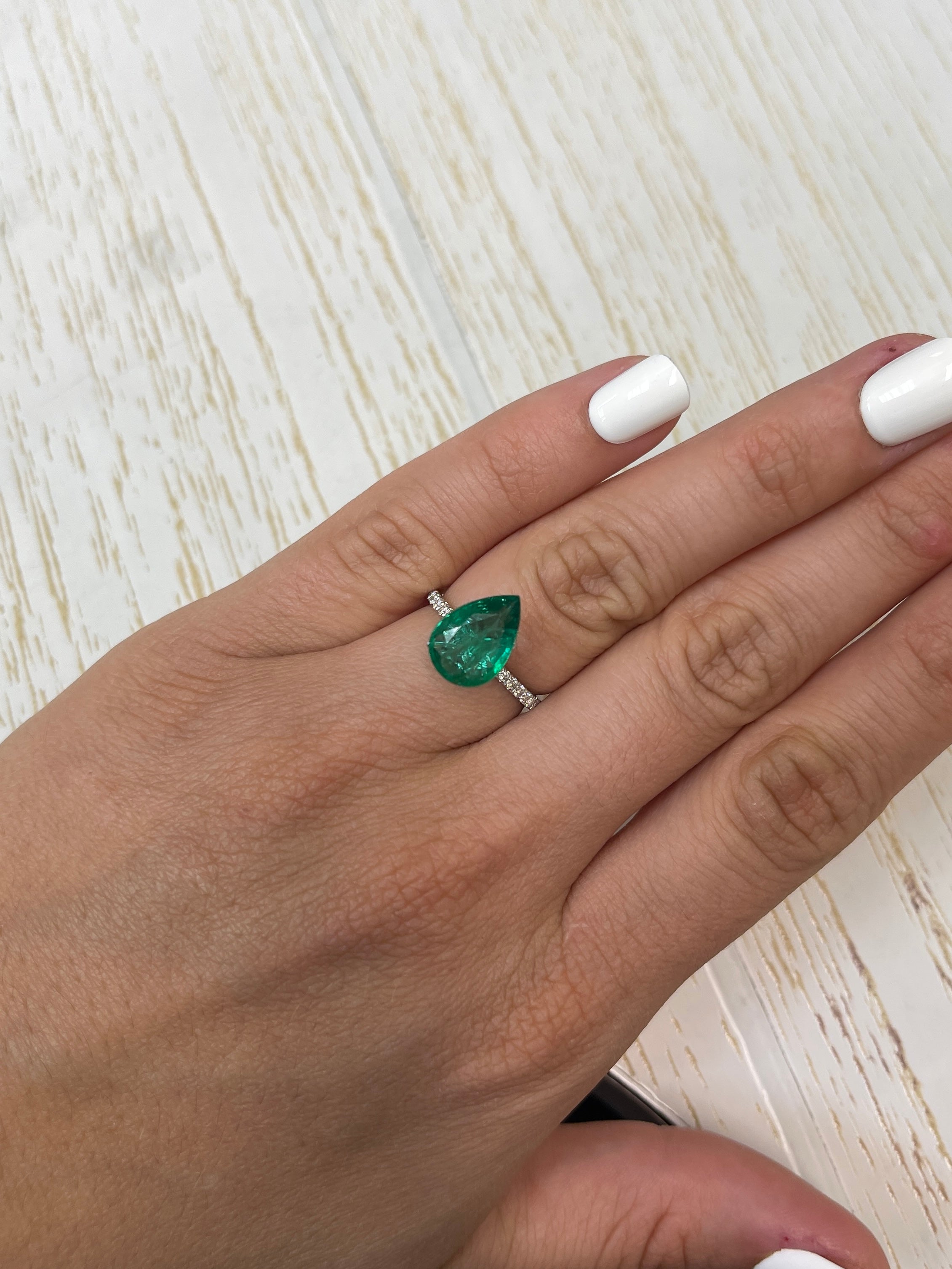 3.44 Carat Natural Zambian Emerald Pear Cut Loose Gemstone - 13x9mm Freckled Green Emerald for Jewelry Making, Engagement Rings & Collector's Gems