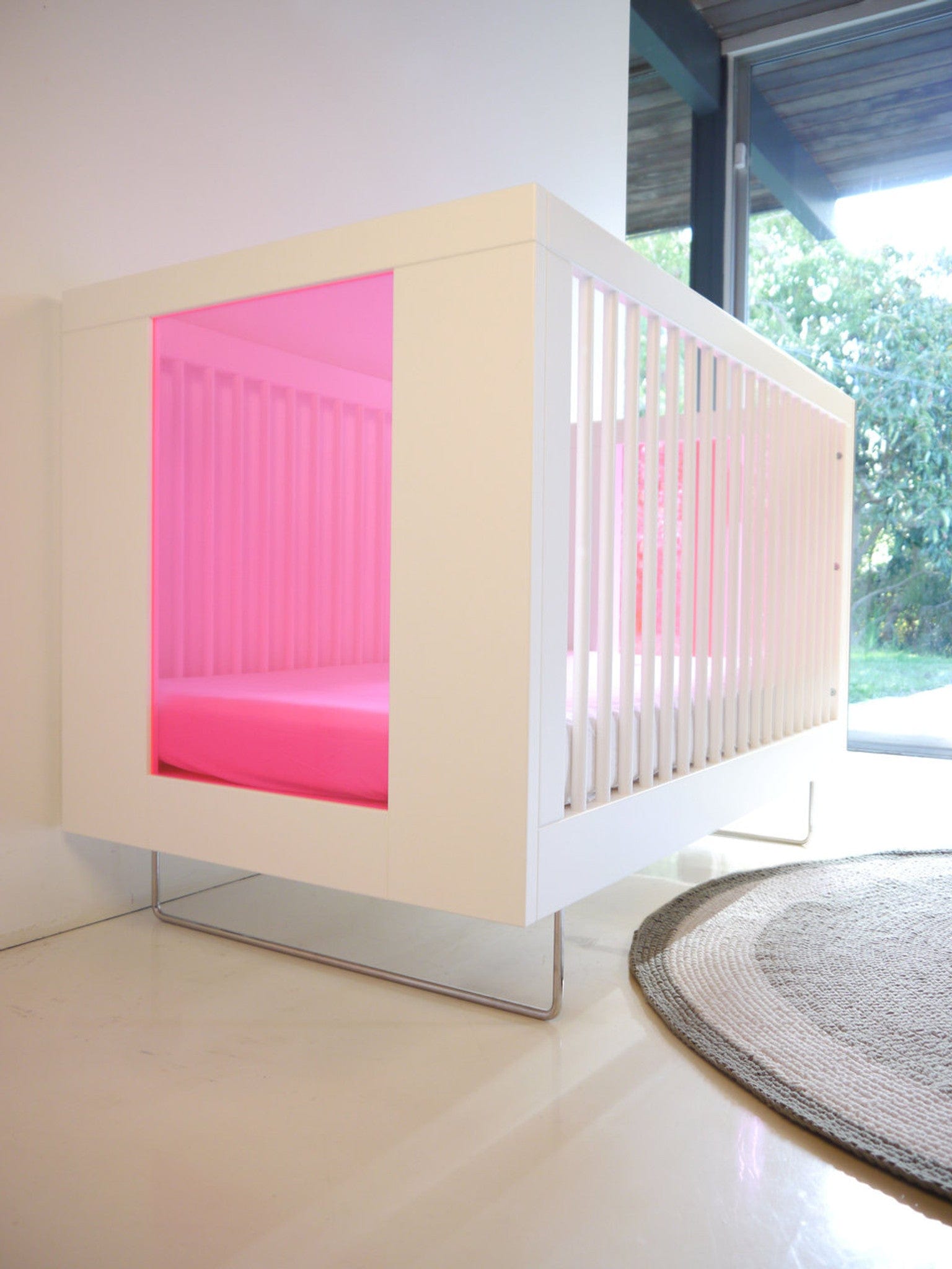 Spot On Square Alto Crib - Modern Baby Crib for Nursery, Convertible Toddler Bed with Safety Rails, White Finish - Perfect for Newborns, Infants & Toddlers in Daycare or Home Nursery
