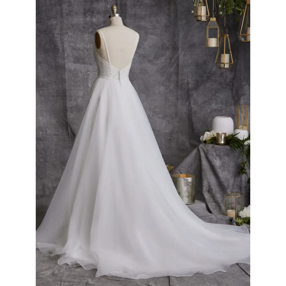 Desia by Rebecca Ingram - Elegant Bridal Gowns & Wedding Dresses for Romantic Ceremonies, Beach Weddings & Formal Occasions