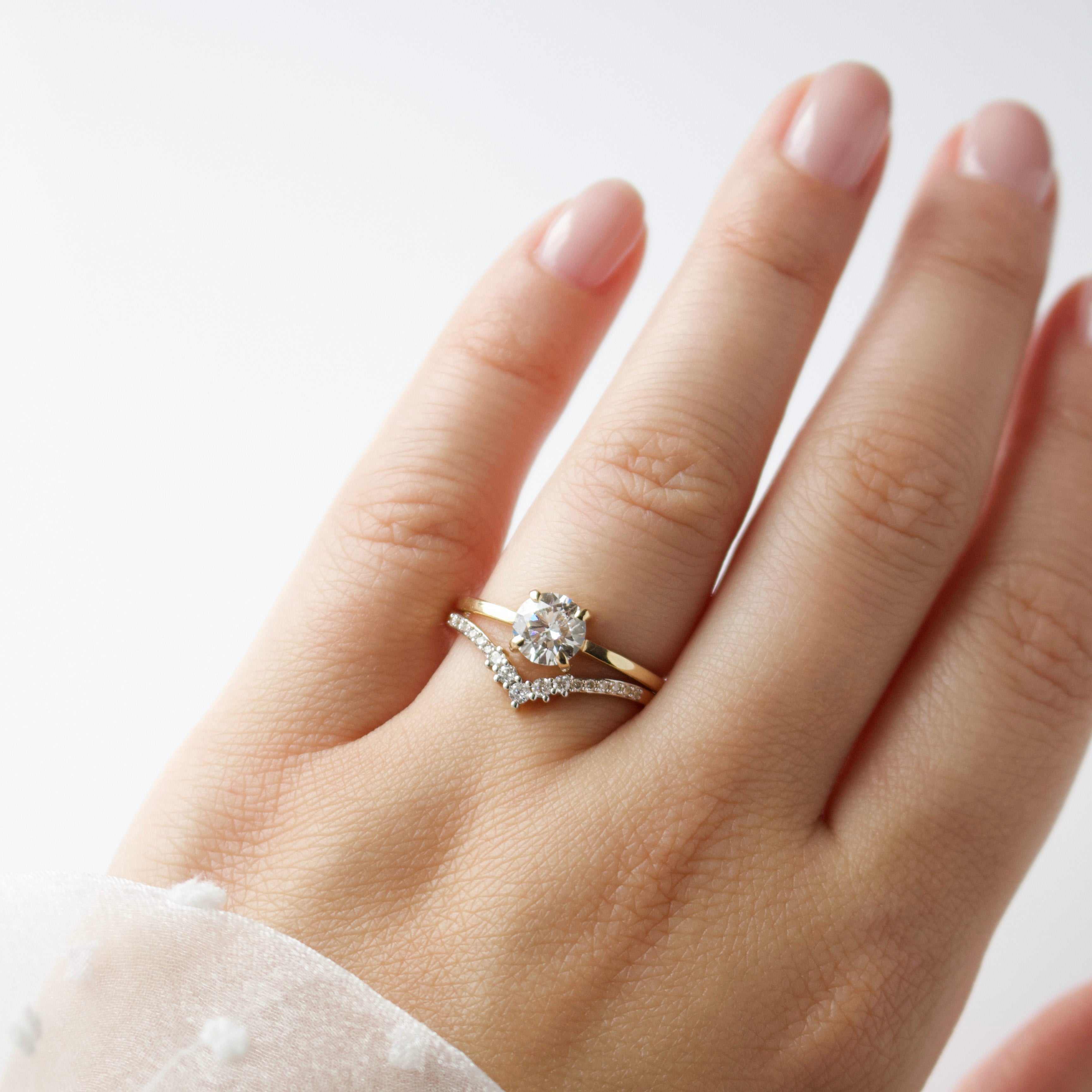 Clara Round Solitaire Diamond Ring - 14K White Gold Engagement Ring for Women, 1 Carat GIA Certified Diamond Wedding Band - Perfect for Proposals, Anniversaries & Special Occasions