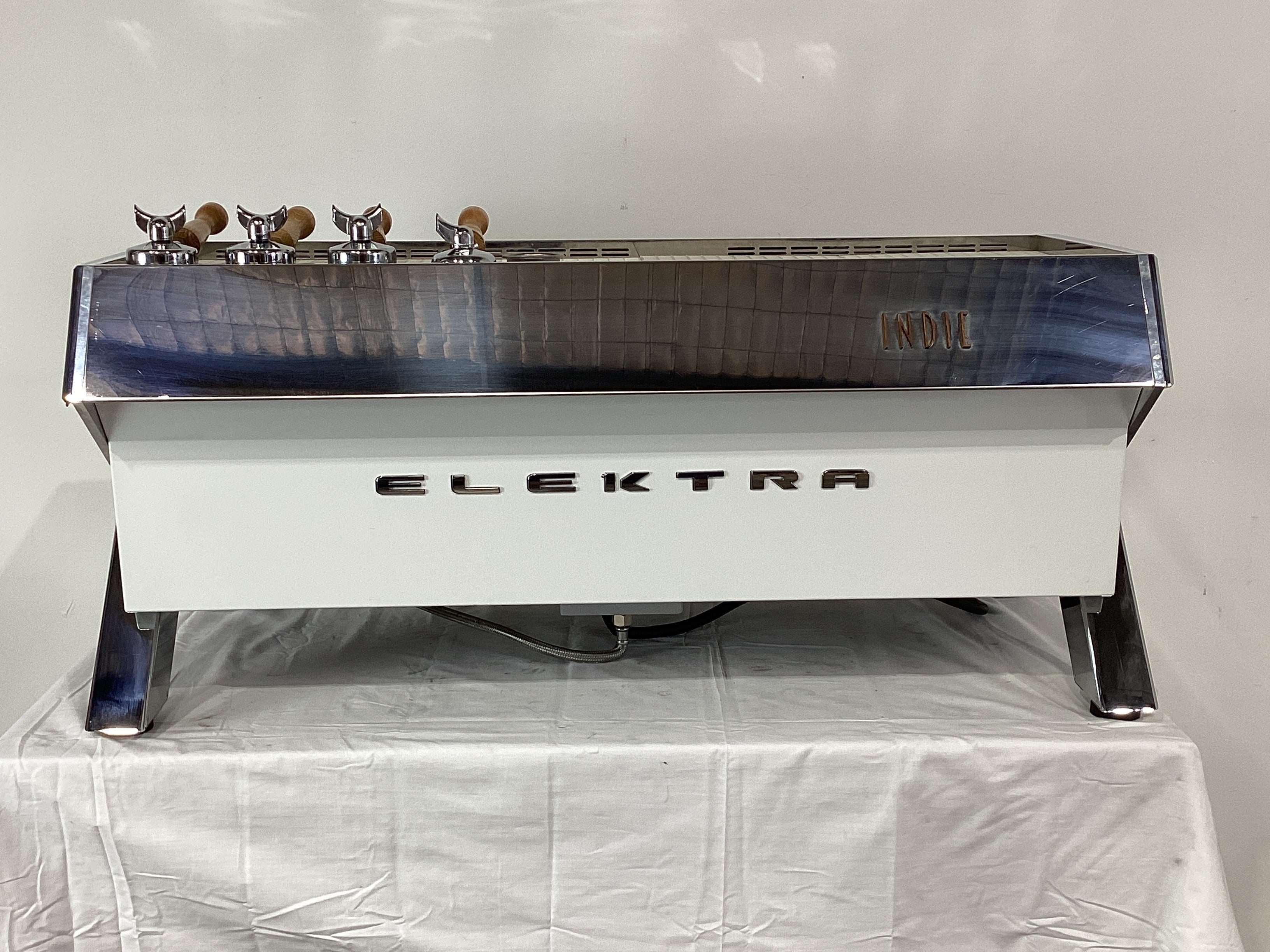 Elektra Indie 3 Group Commercial Espresso Machine - Professional Coffee Maker for Cafes, Restaurants & Offices - Perfect for Baristas & Coffee Lovers