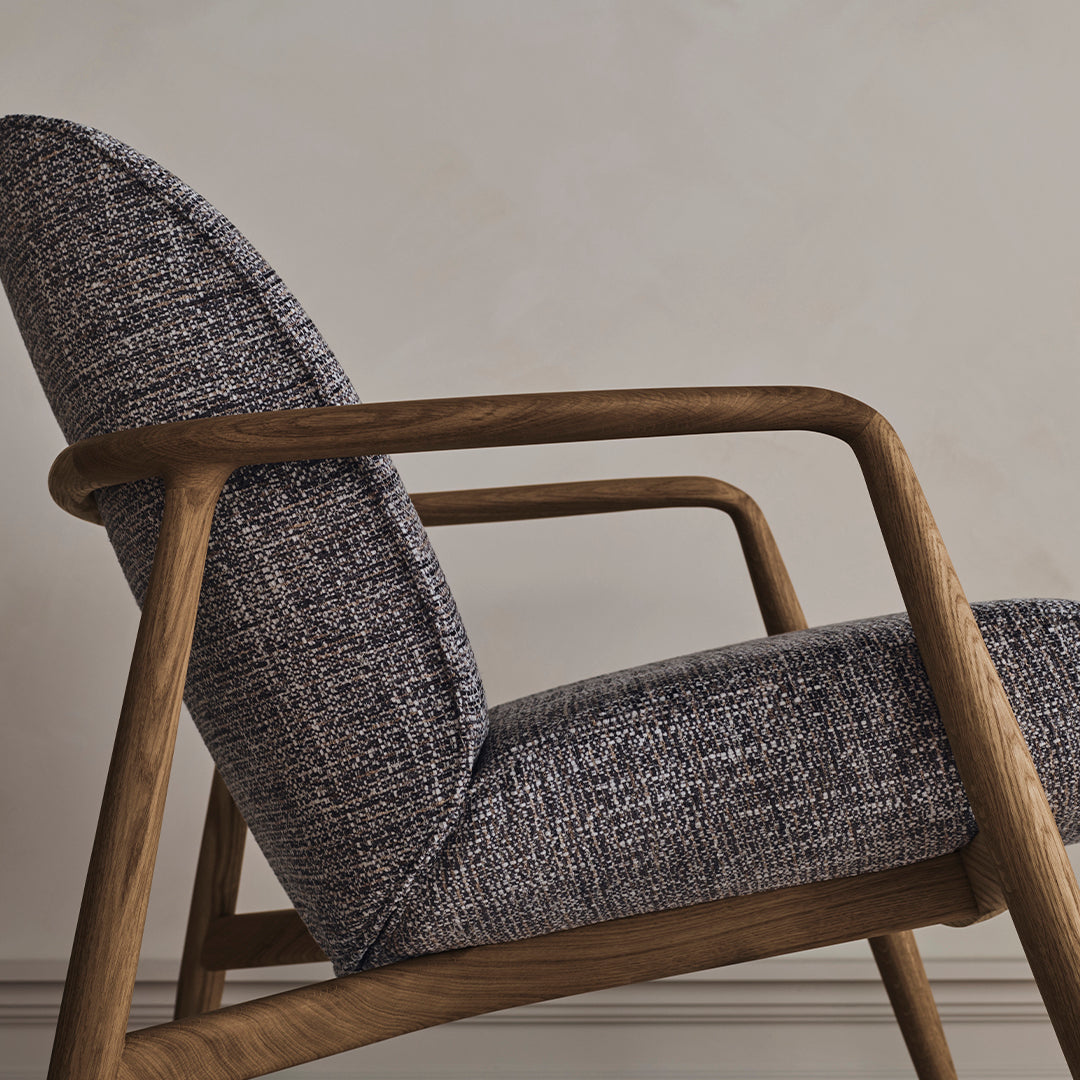 Bowie Lounge Chair - Modern Accent Chair for Living Room, Bedroom & Office - Comfortable Mid-Century Style Reading Chair with Sturdy Wooden Legs
