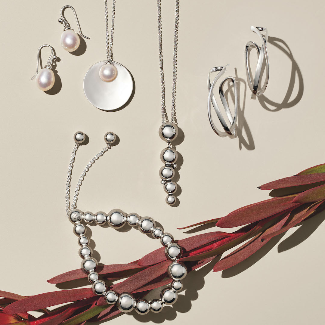 Exquisite Pearl & Diamond Silver Disc Necklace for Women - Elegant Layering Jewelry for Weddings, Parties & Everyday Wear