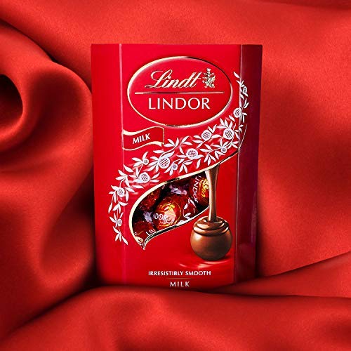 Lindt Lindor Milk Chocolate Cornet 50g (Pack of 14) | Premium Swiss Chocolate Gifts for Holidays, Parties & Dessert Lovers