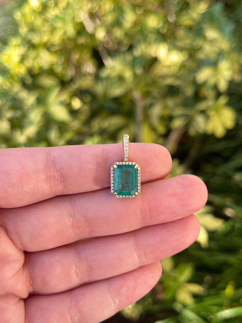 1.90tcw 14K Gold Natural Emerald & Diamond Pendant Necklace - Elegant Green Gemstone Jewelry for Women, Perfect for Weddings, Anniversaries & Special Occasions