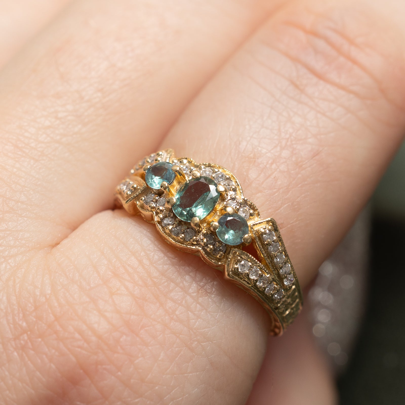 Exquisite Chrysoberyl and Diamond Tapered Ring - 0.50ctw Gemstones with 0.27ctw Diamonds - Size 8 - Perfect for Engagement, Anniversary Gifts & Special Occasions
