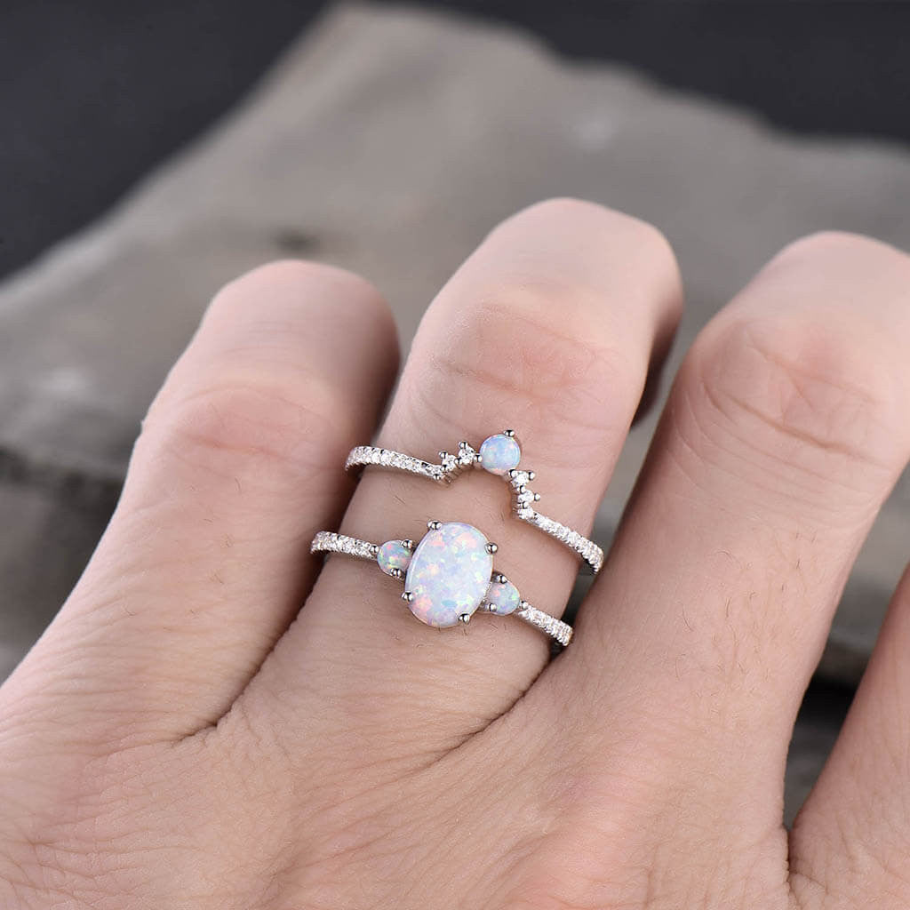 Stunning Women's White Fire Opal Engagement Ring Set with Three Stones - Perfect for Proposals, Anniversaries & Special Occasions