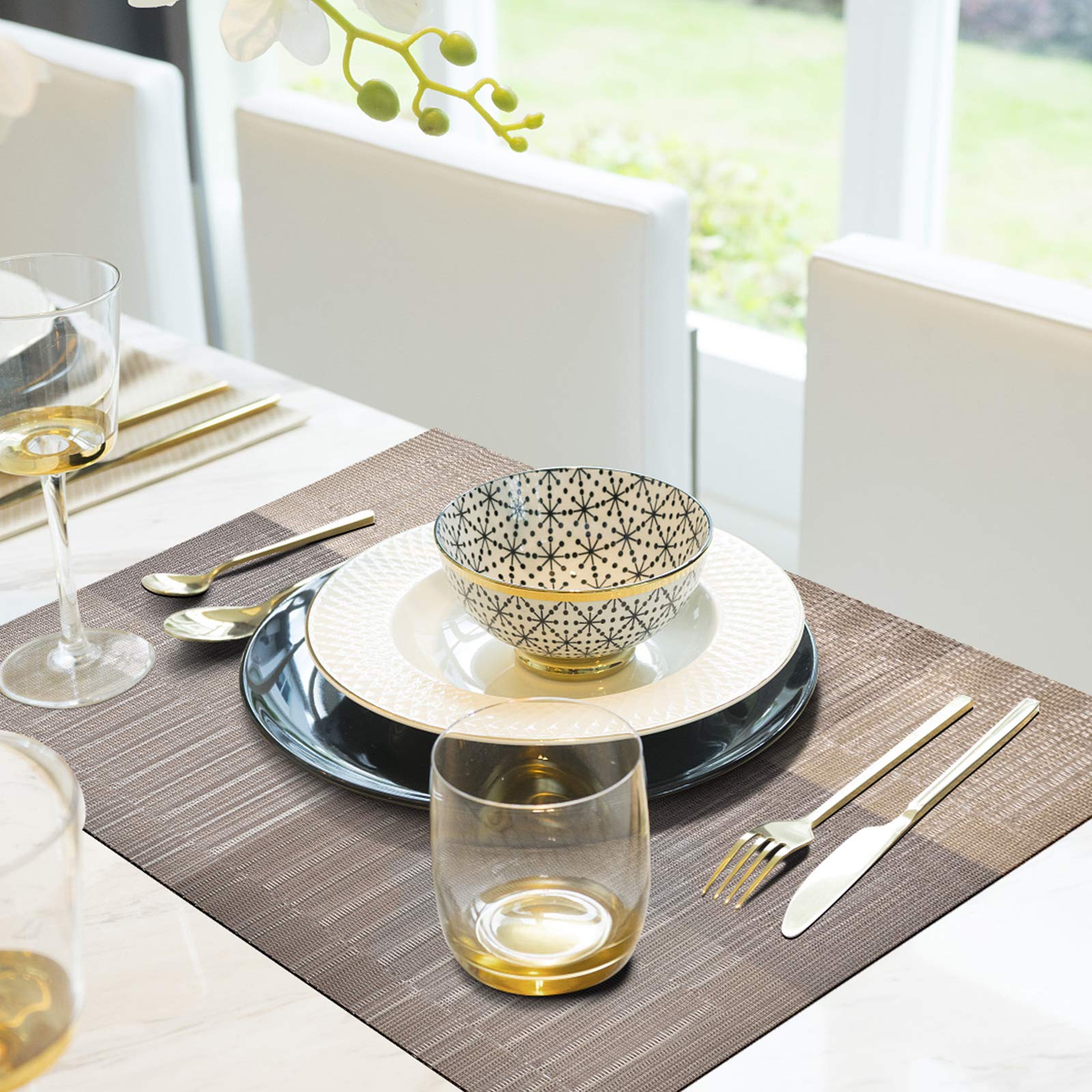 Aofmee Heat Resistant PVC Placemats Set of 6 - Non-Slip, Stain Resistant & Washable Vinyl Table Mats for Dining & Kitchen - Perfect for Everyday Meals, Dinner Parties & Holiday Gatherings
