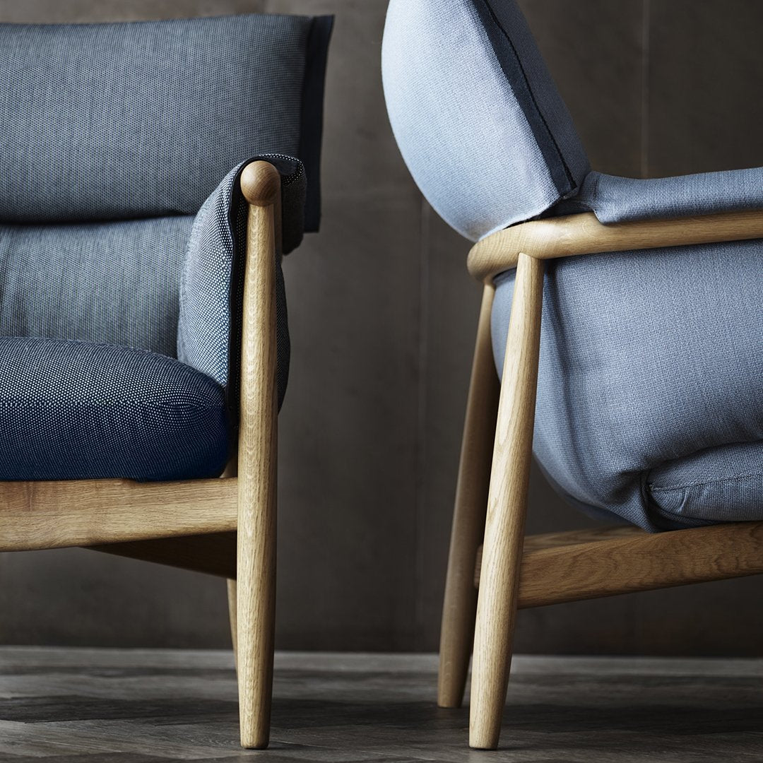 E015 Embrace Lounge Chair - Modern Comfortable Accent Chair for Living Room, Bedroom & Office - Perfect for Relaxing, Reading & Lounging