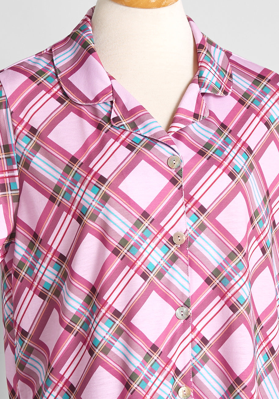 Cozy Sugarplum Plaid Pajama Set for Women - Soft Sleepwear for Winter Nights & Relaxing at Home